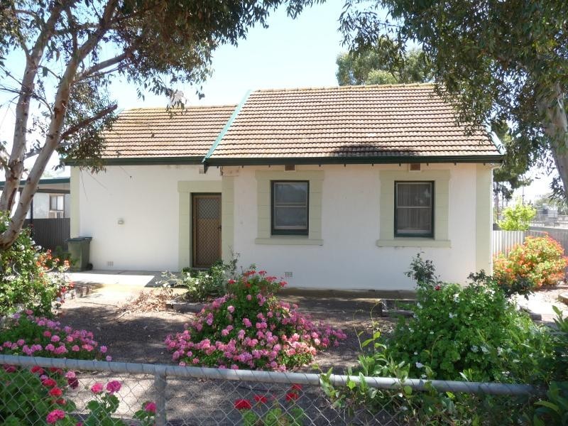 12 Parklands Tce, Tailem Bend SA 5260