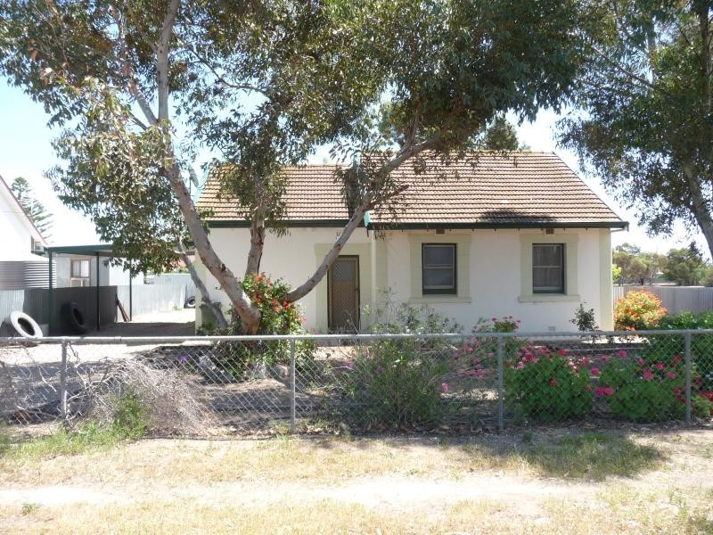 12 Parklands Tce, Tailem Bend SA 5260