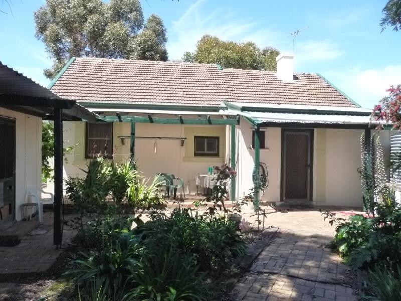 12 Parklands Tce, Tailem Bend SA 5260