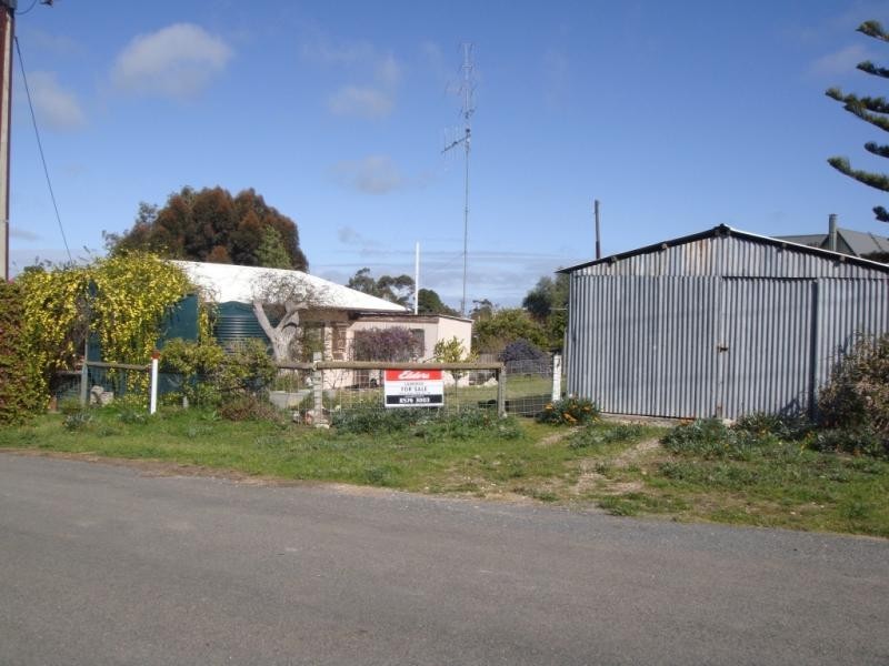 Lot 100/ & 101 Corner Foremen and Park Tce, Pinnaroo SA 5304