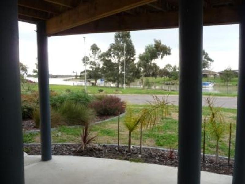 2 Seymour Drive, Wellington SA 5259