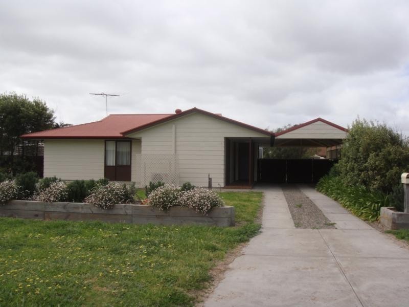 8 Bonney Street, Meningie SA 5264