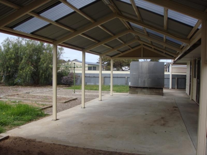 8 Bonney Street, Meningie SA 5264