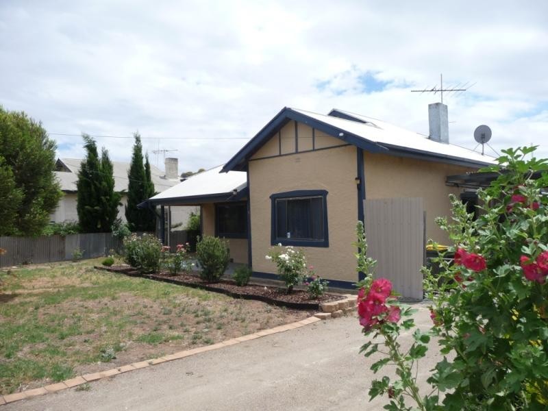 4 Jervois Tce, Tailem Bend SA 5260