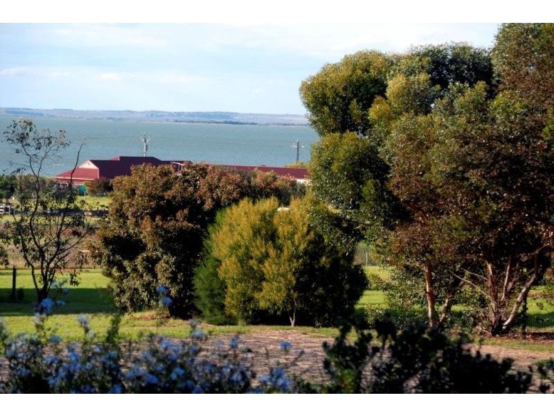 105 Narrung Road, Meningie SA 5264