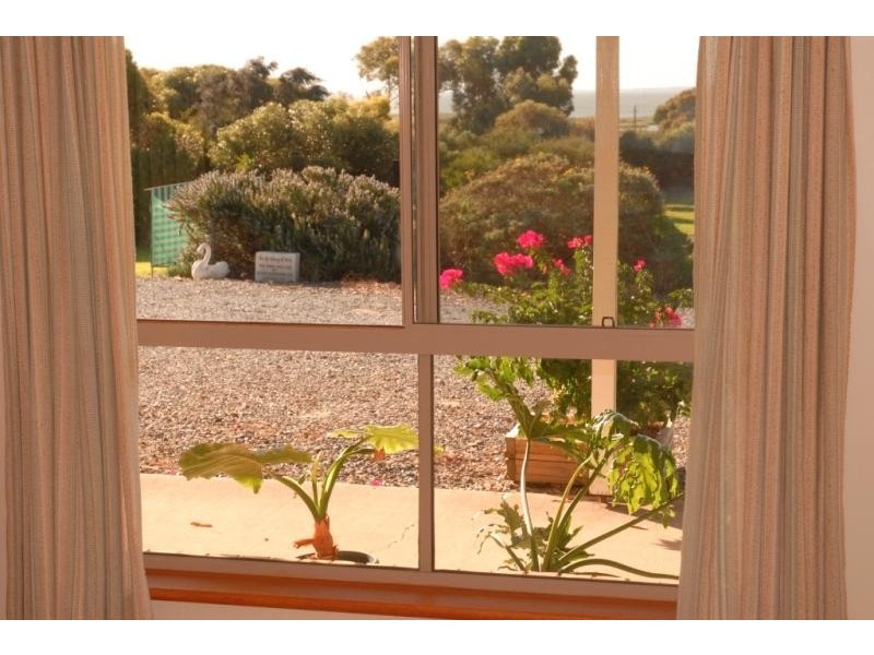 105 Narrung Road, Meningie SA 5264
