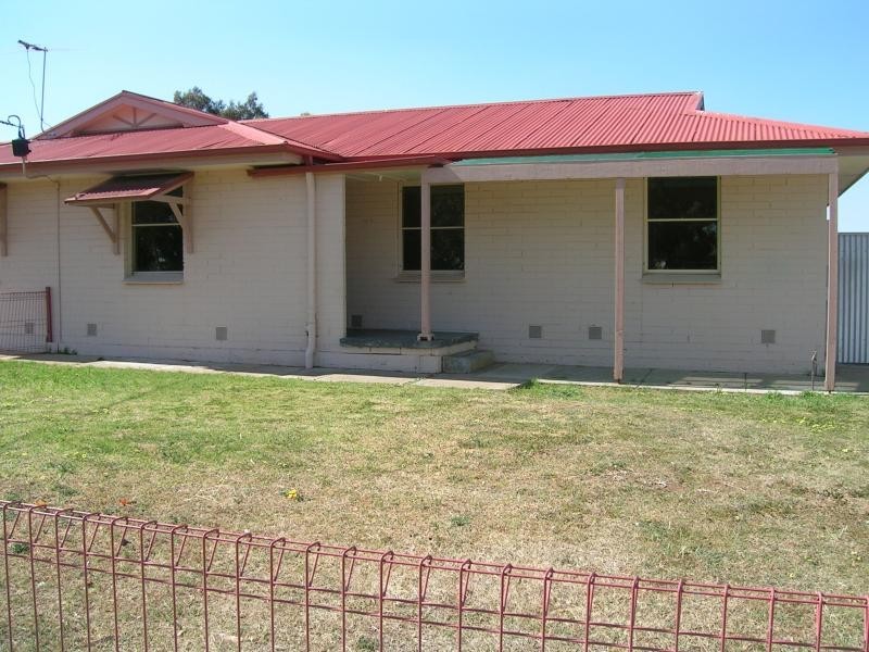 32 BURDEKIN AVENUE, Murray Bridge SA 5253