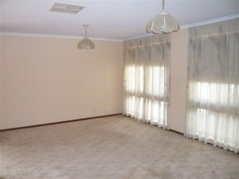 13 Washington Tce, Murray Bridge SA 5253