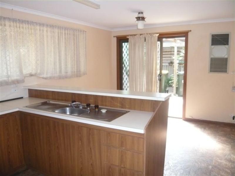 13 Washington Tce, Murray Bridge SA 5253