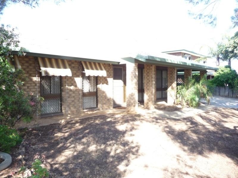 13 Washington Tce, Murray Bridge SA 5253