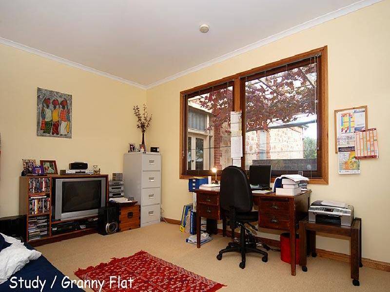 20 HILL STREET, Victor Harbor SA 5211