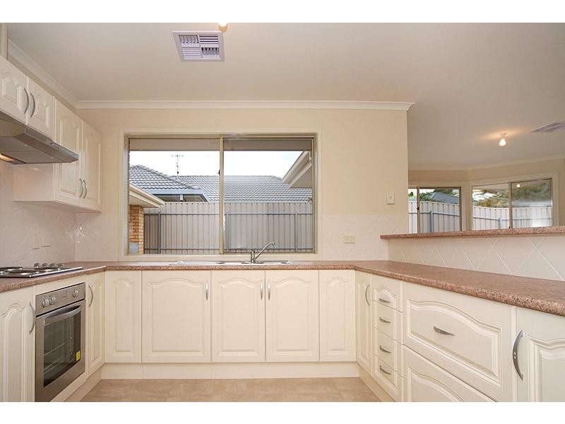 3 POLTONG CRESCENT, Encounter Bay SA 5211