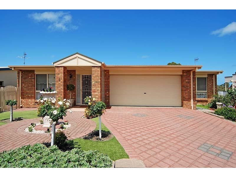 5 EDZELL COURT, Victor Harbor SA 5211