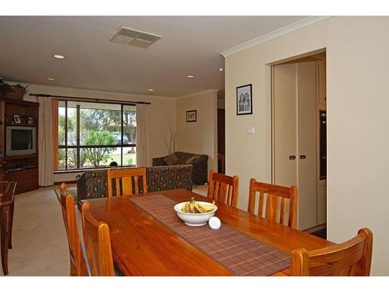 3 KOOKABURRA COURT, Mclaren Flat SA 5171