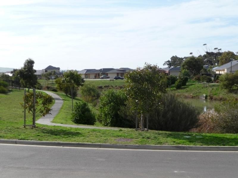 10 Manning Avenue, Encounter Bay SA 5211