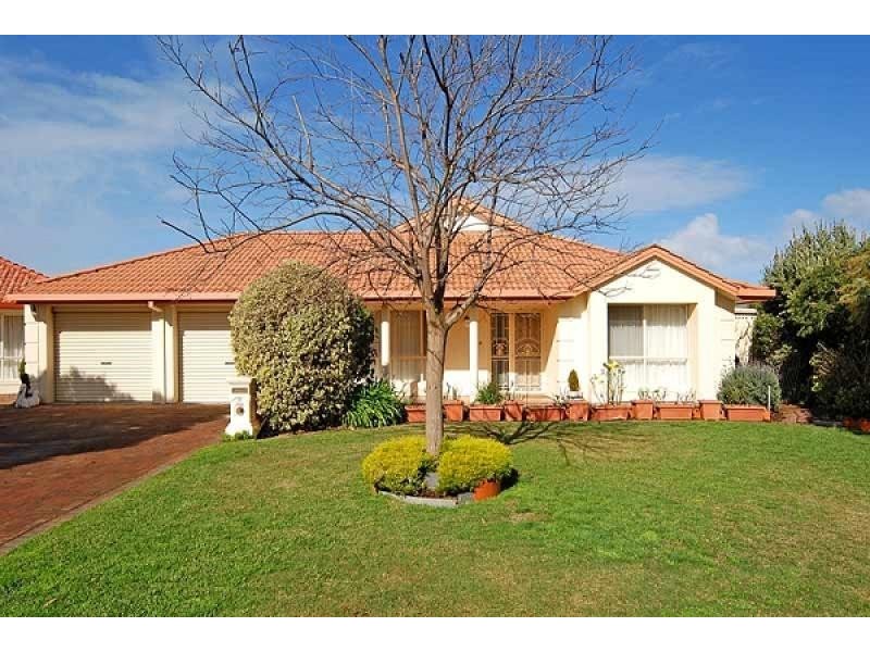 11 Tam O’Shanter Place, Mccracken SA 5211