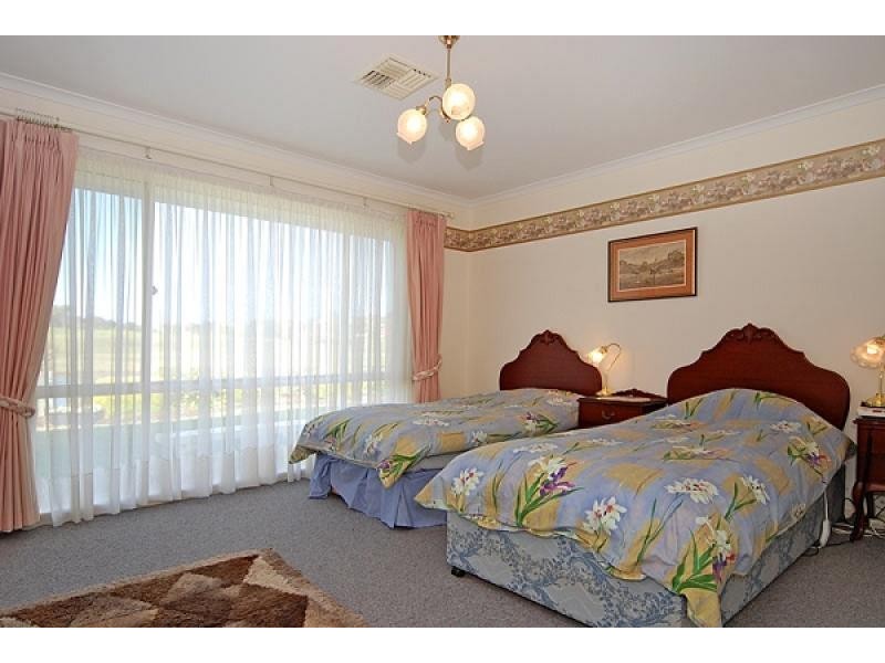 11 Tam O’Shanter Place, Mccracken SA 5211