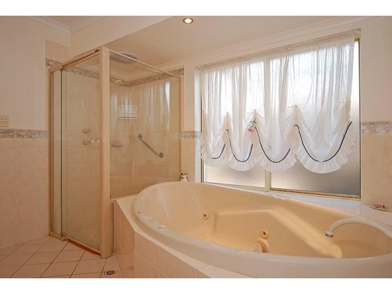 11 Tam O’Shanter Place, Mccracken SA 5211