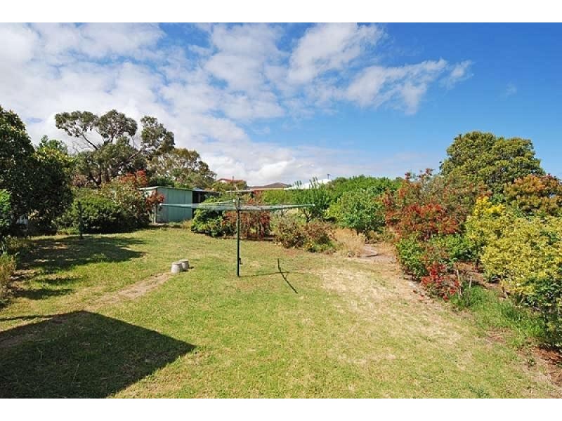 18 Walker Street, Hayborough SA 5211