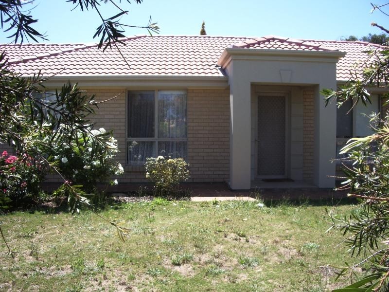 23 A Ozone St, Victor Harbor SA 5211