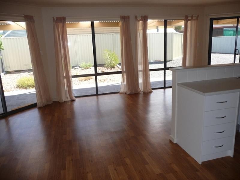 28 Leworthy Street, Victor Harbor SA 5211