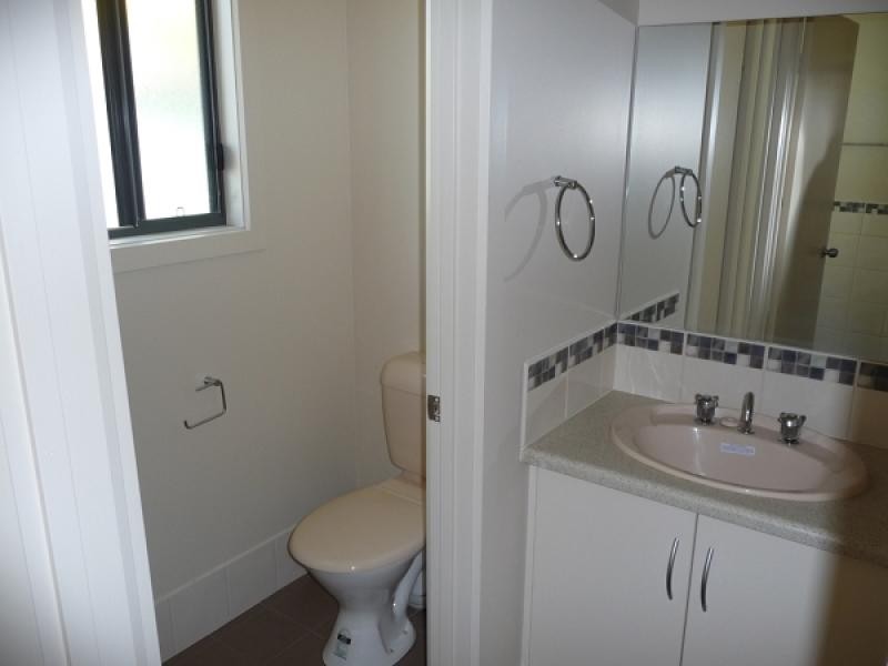 28 Leworthy Street, Victor Harbor SA 5211