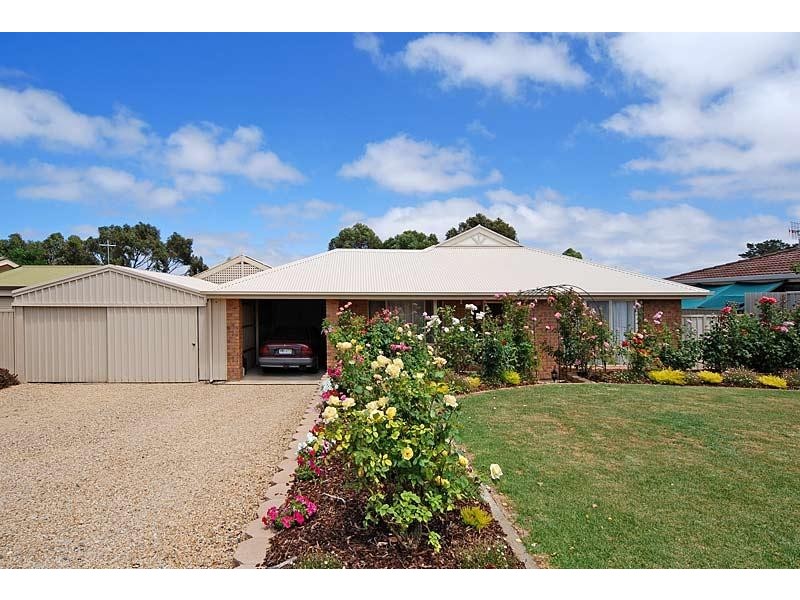 3 March Ave, Victor Harbor SA 5211