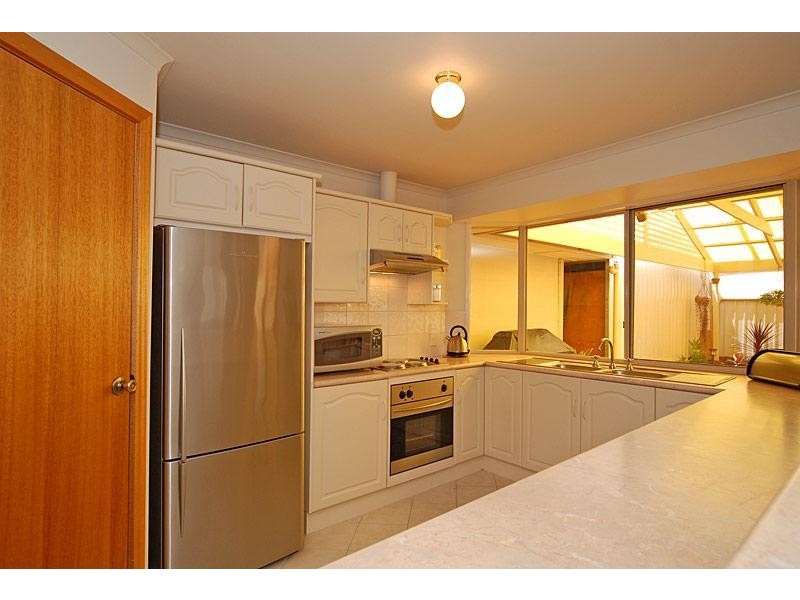 3 March Ave, Victor Harbor SA 5211