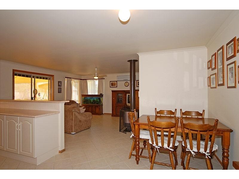3 March Ave, Victor Harbor SA 5211
