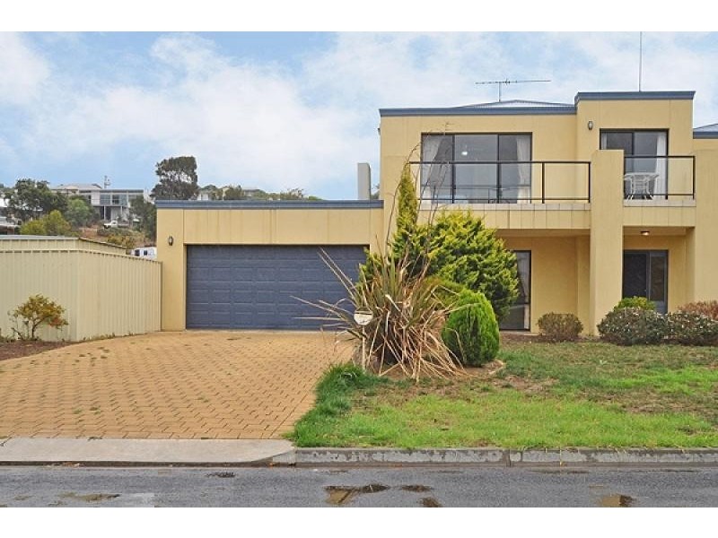 15 Nunkeri Avenue, Encounter Bay SA 5211