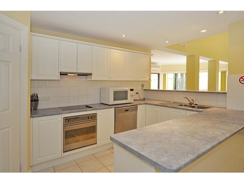 15 Nunkeri Avenue, Encounter Bay SA 5211