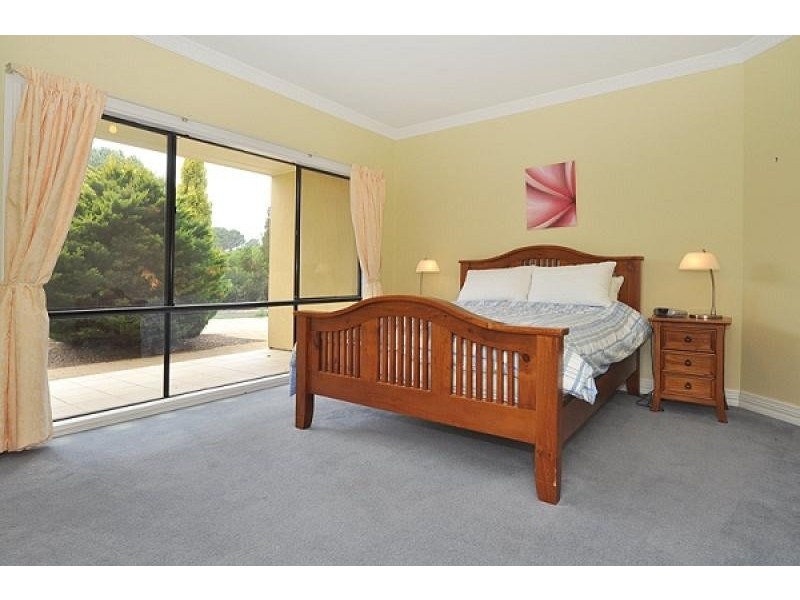 15 Nunkeri Avenue, Encounter Bay SA 5211