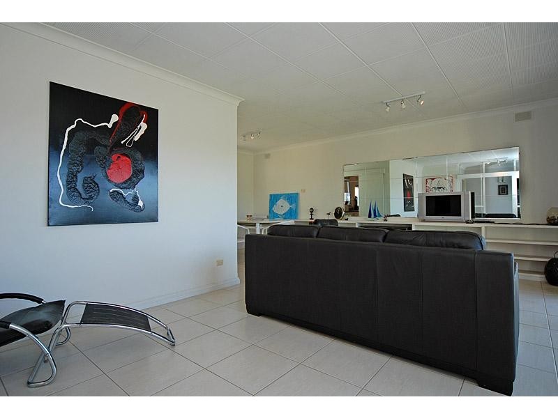 103 Hindmarsh Rd, Victor Harbor SA 5211