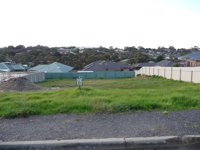 36 Greenhills Road, Victor Harbor SA 5211