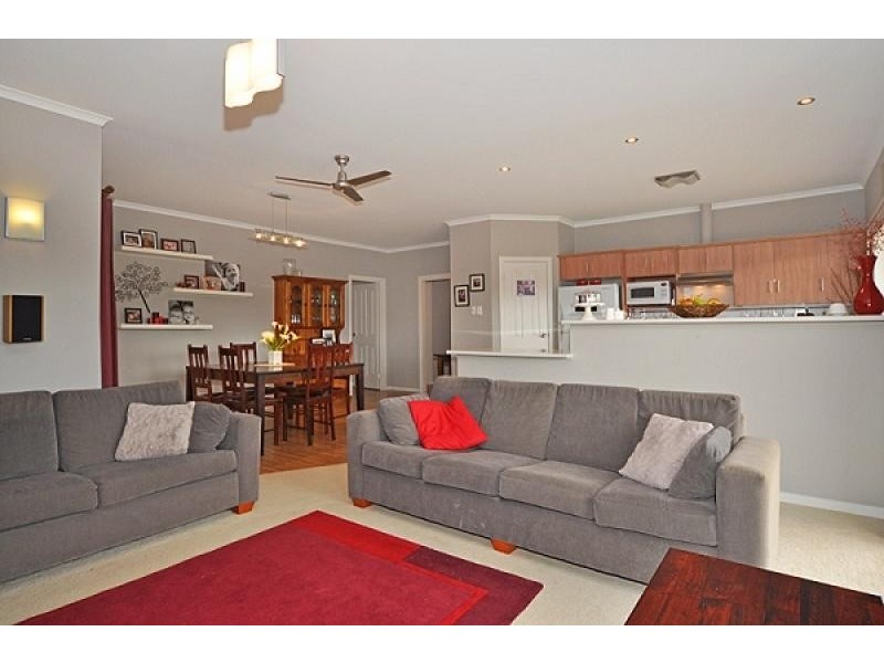 4 Gare Court, Victor Harbor SA 5211