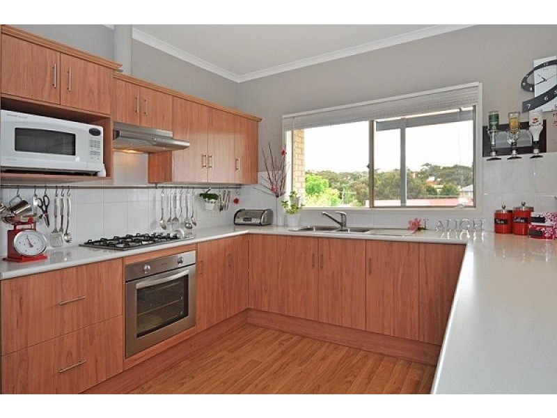 4 Gare Court, Victor Harbor SA 5211