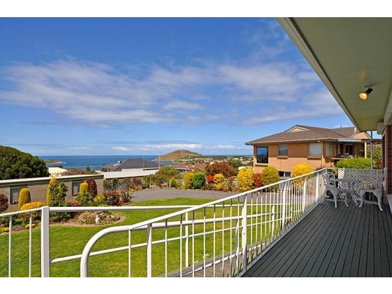 38 Dodson Road, Encounter Bay SA 5211