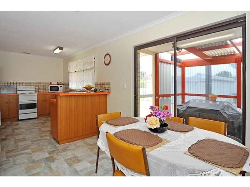 19 Gibson Avenue, Victor Harbor SA 5211