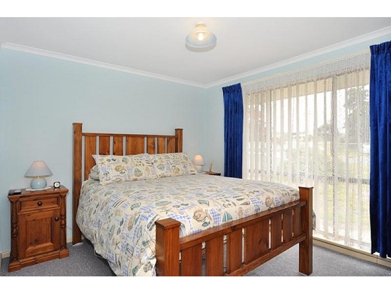 19 Gibson Avenue, Victor Harbor SA 5211