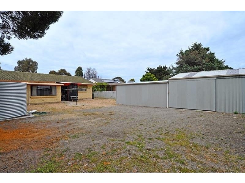 19 Gibson Avenue, Victor Harbor SA 5211