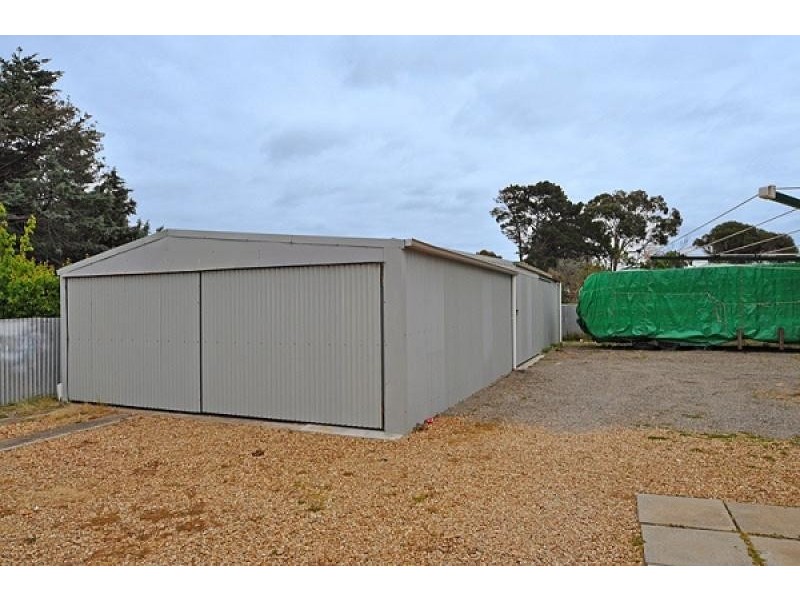 19 Gibson Avenue, Victor Harbor SA 5211