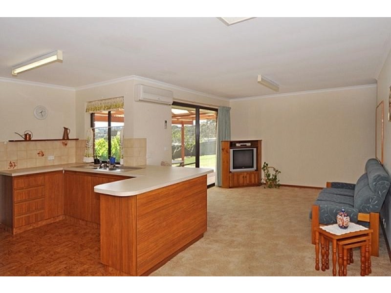 132 Crozier Road, Victor Harbor SA 5211