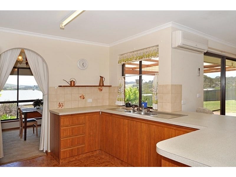 132 Crozier Road, Victor Harbor SA 5211