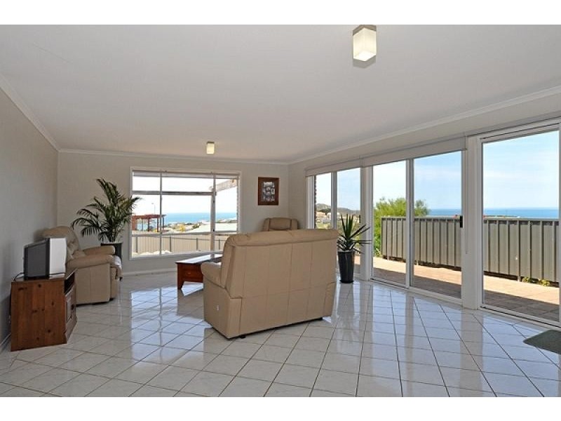 16 Blue Whale Court, Encounter Bay SA 5211