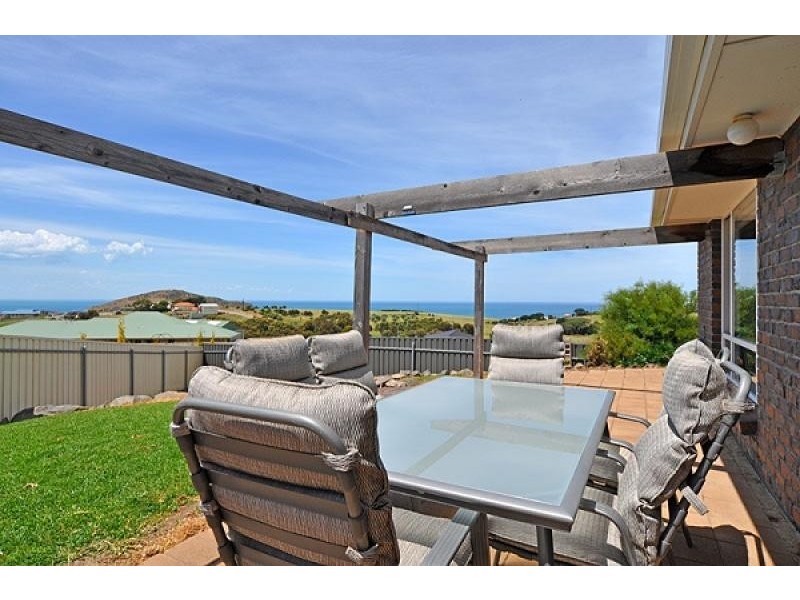16 Blue Whale Court, Encounter Bay SA 5211