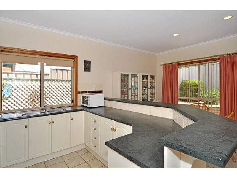 77 Lakeside Circuit, Encounter Bay SA 5211