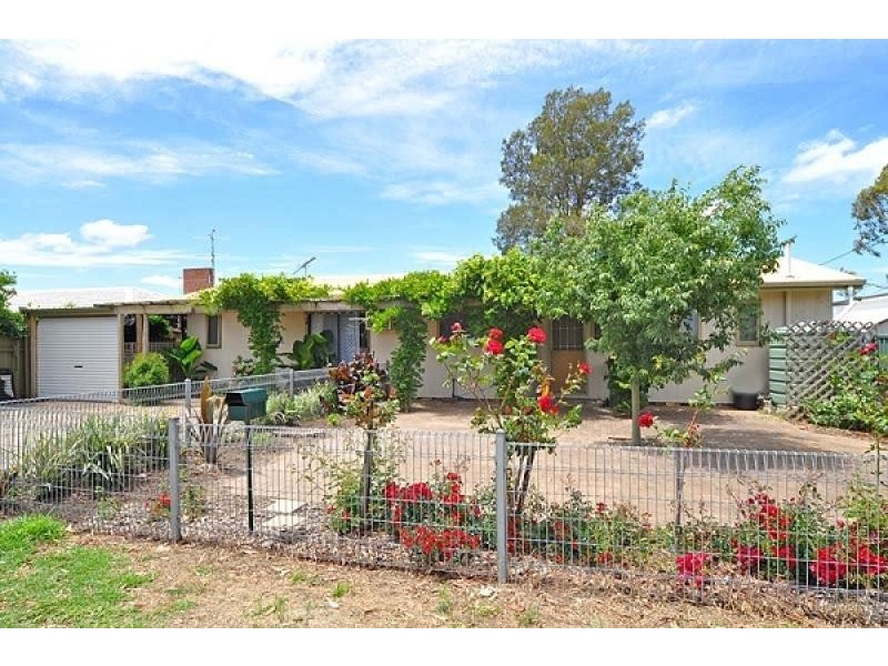 10 Higgins Street, Encounter Bay SA 5211