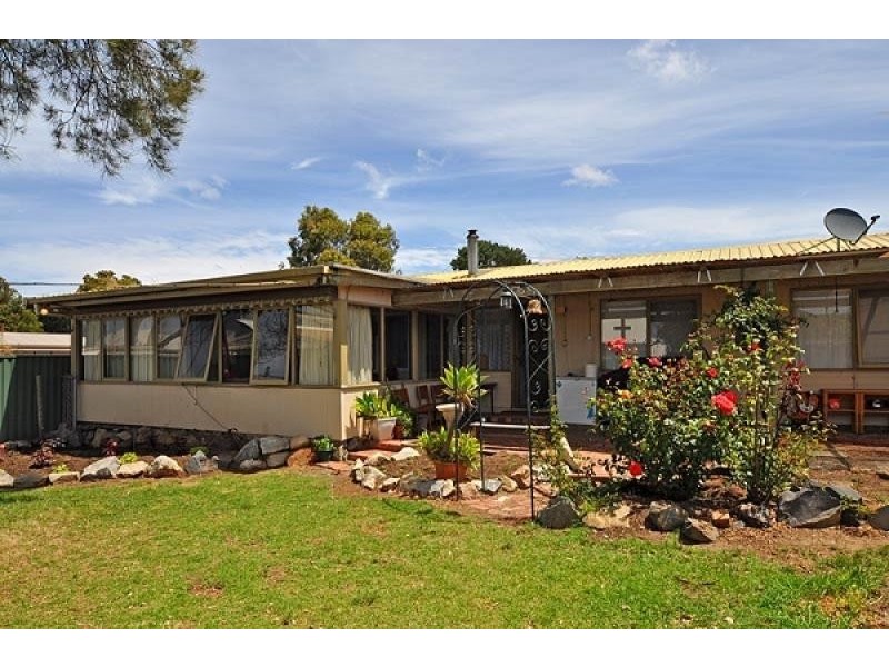 10 Higgins Street, Encounter Bay SA 5211