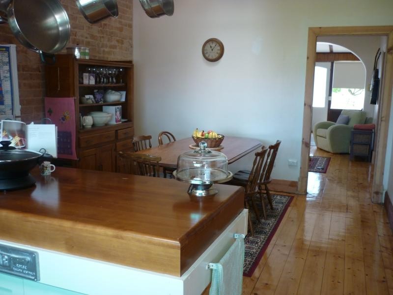 3 Peace Ave, Victor Harbor SA 5211