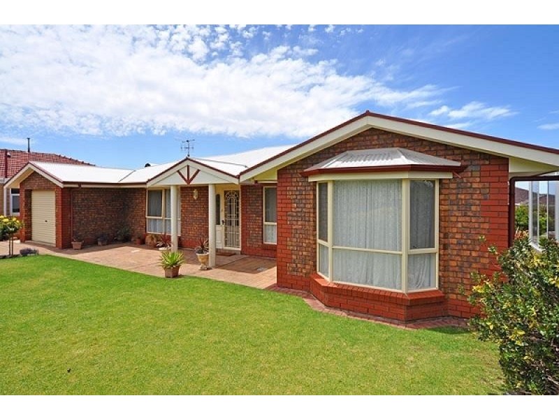 28 Dodson Road, Encounter Bay SA 5211